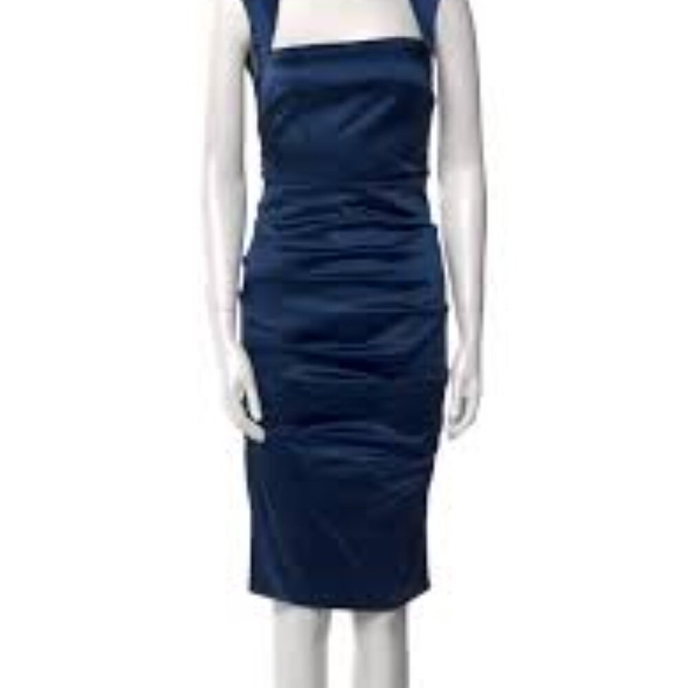Nicole Miller navy cocktail dress with ruching effect. Zip back. Fully lined Sz8